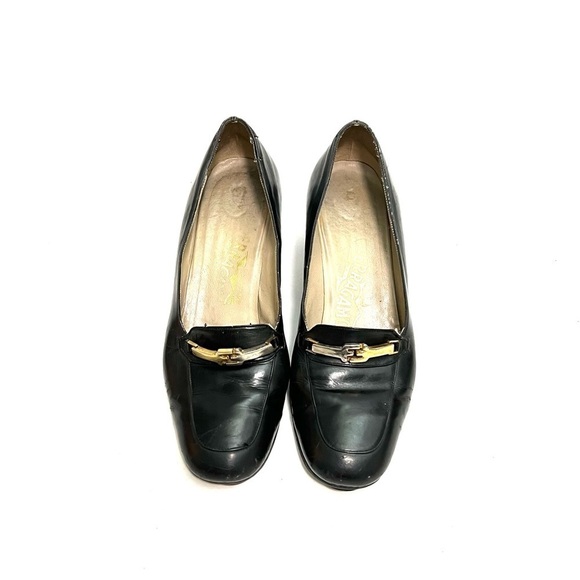 FERRAGAMO | Vintage 1990s black leather logo horsebit heeled loafers